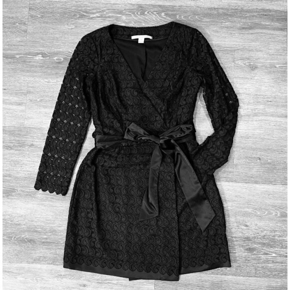 Diane von Furstenberg Sz 8 Black Lace Satin Tie Elegant Formal Wrap Dress RARE - Picture 4 of 14
